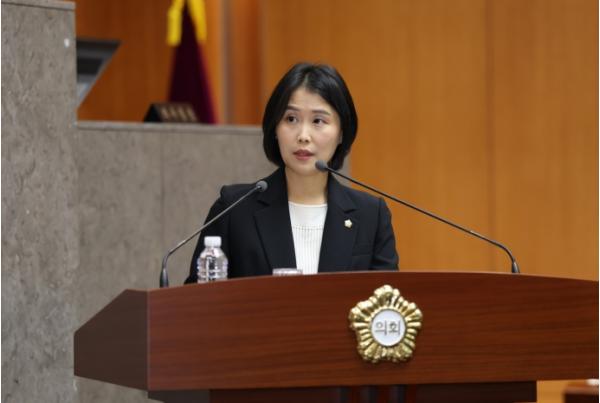 이은영 금천구의원 제안, ‘어린이자료실 야간 개방’ 현실화 기사 이미지